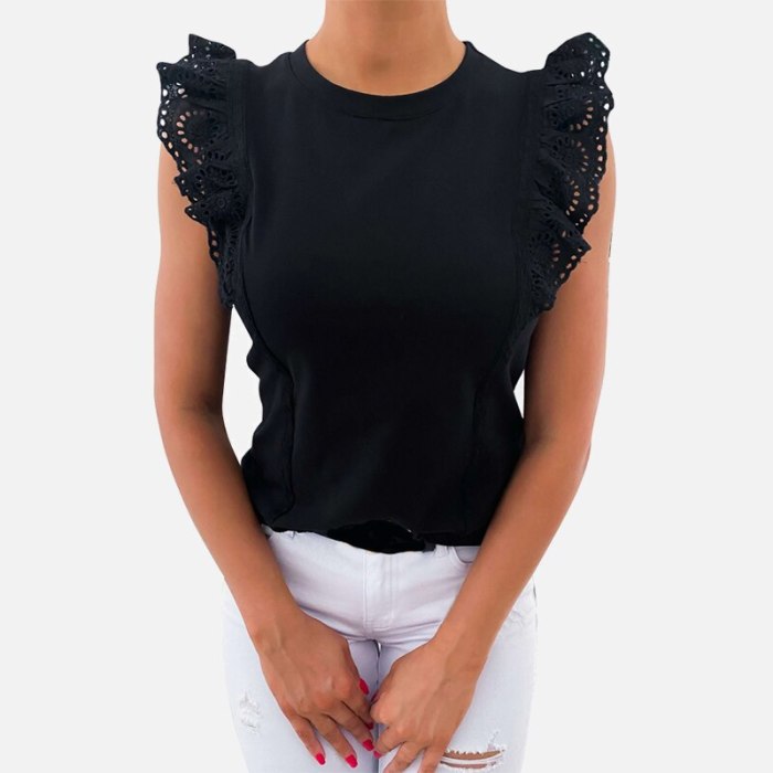 Hollow Out Lace Summer Women T Shirt O-Neck Patchwork Slim T-Shirt Female Black White Pink 2021 Fashion Casual Solid Women's Top