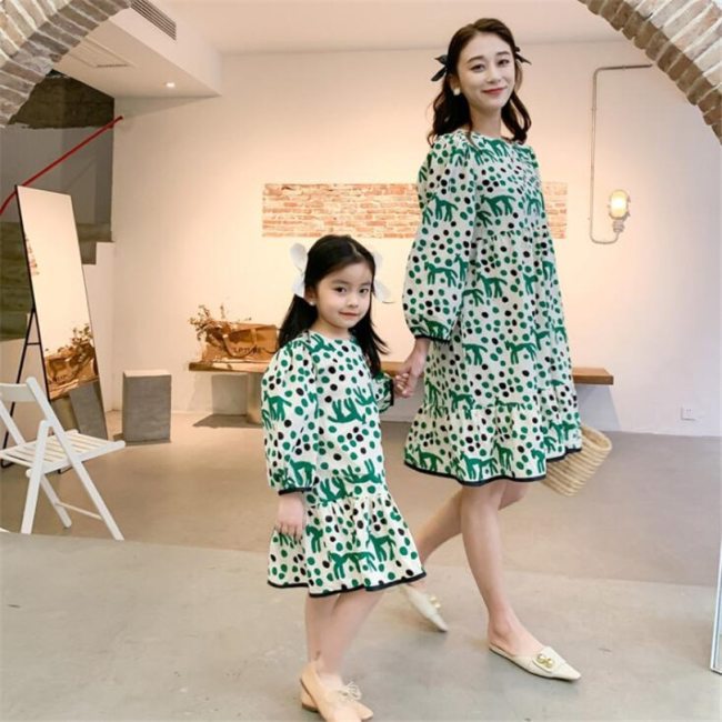 Family Matching Clothes Spring 2021 Mother Daughter Dresses Long Sleeve Floral Mom And Daughter Clothes Mommy And Me Clothes