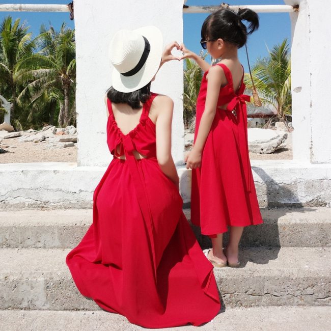 Mother and Daughter Dress Summer Sleeveless Red Fashion Woman Kids Girl Bow Princess Dresses Sundress Family Match Clothe