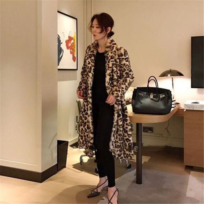 Classic Leopard Print Color Faux Fur Coat Women Long Thick Warm Jackets Fluffy Star Style Overcoats Winter Street Outerwear 2021