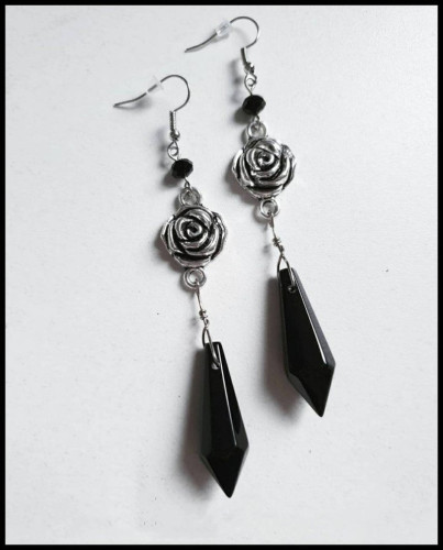 Gothic Victorian Rose and Black Glass Drop Dangle Earrings