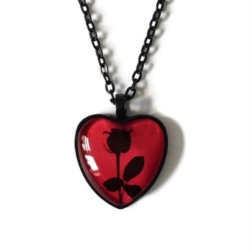Fashion Vintage Black Rose Flower Red Heart Pendant Necklace
