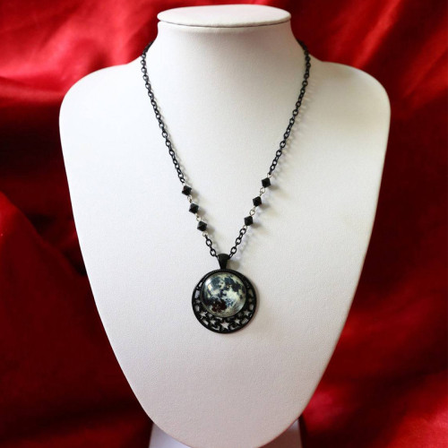 Gothic Dark Night Moon Pendant Mystic Blood Ruby Charm Necklace