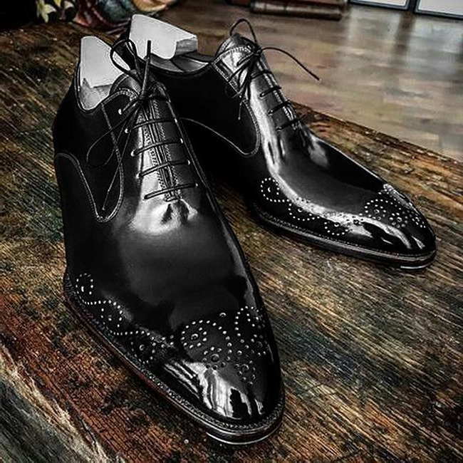 Breathable Brogue Men's Leather Shoes