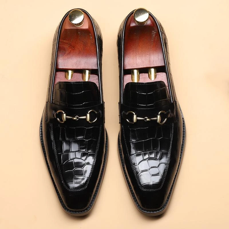 pointed leather flat shoes