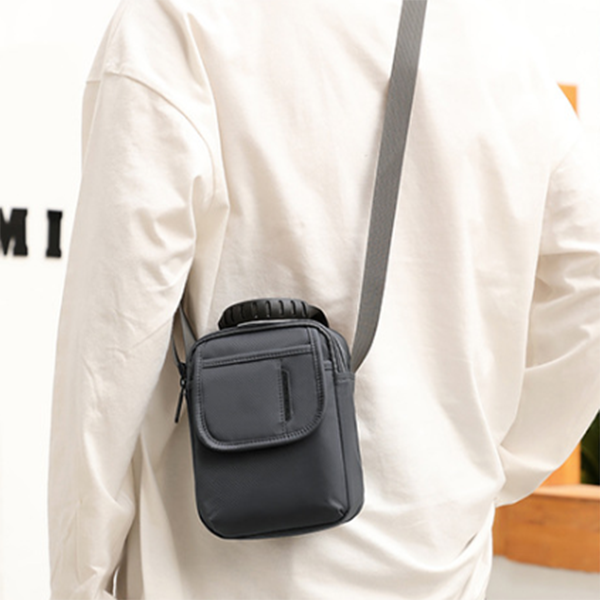 Men's New Mini One Shoulder Messenger Bag Oxford Cloth Casual Small Satchel