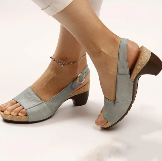 Up To 50% OFF ! 🔥Women's Elegant & Comfortable Open Toe Low Chunky Heel Sandals