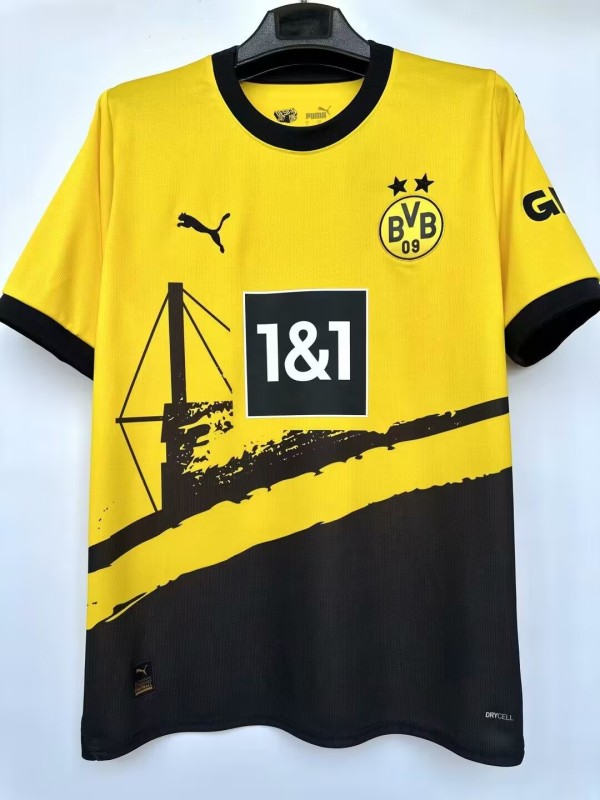 Mens Borussia Dortmund  home Soccer Jersey  2023/24