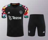 Mens Manchester United black short training 2024/25