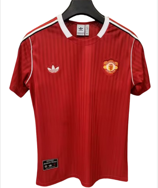 Mens  Manchester United retro T-shirt red  2526