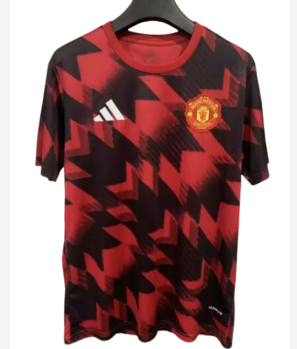 Men's  Manchester United Pre match red and black jersey 2526
