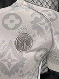 2025-26 Mens Real Madrid  Platinum version Player  soccer jersey