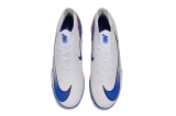N White Flat Soccer Shoes 001
