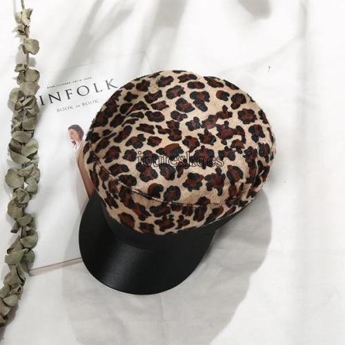 Hat Ladies Flat-top Navy Hat Japanese Retro with Outdoor Leopard Berets