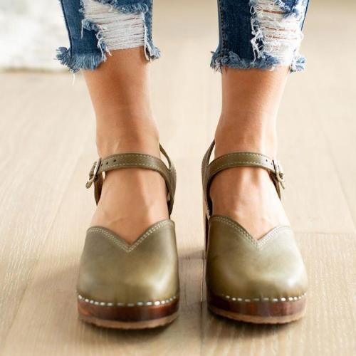 Retro Buckle Chunky Hollow Mary Jane Shoes