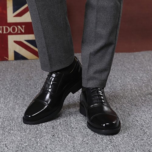 Business Leather Shoes With Three Fittings