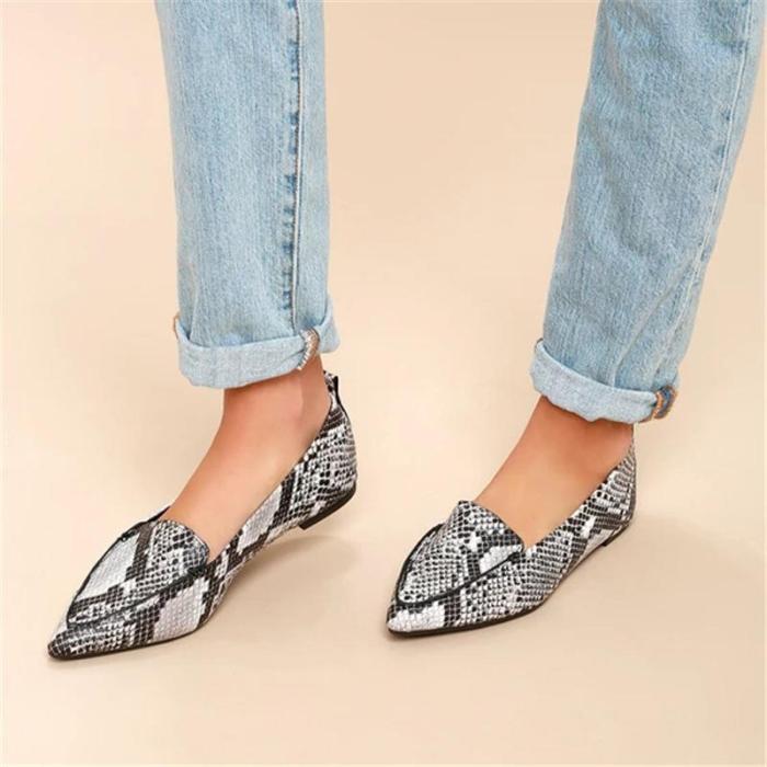 Simple And Versatile Pointed Flat Shoes