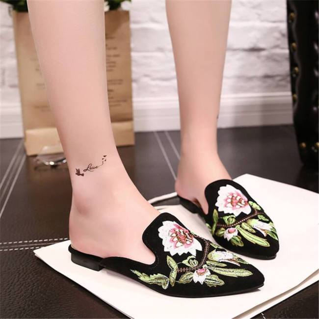 Vintage Embroidered Point-Toe   Flats