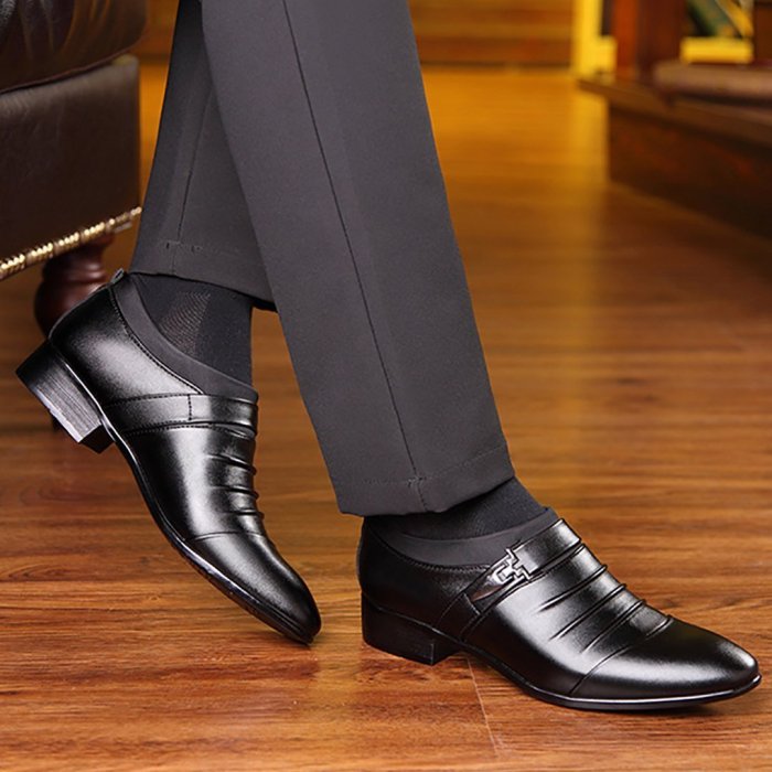 Men's breathable casual business dress pointed leather shoes