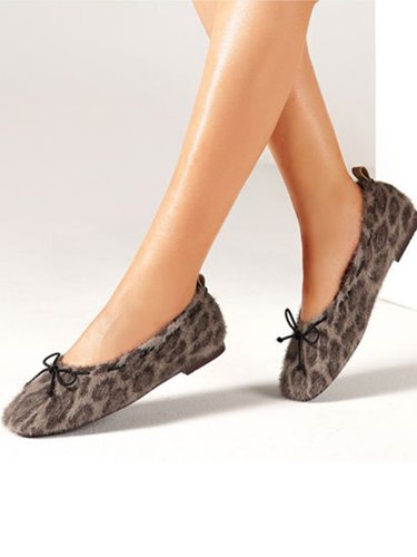 Bow Leopard Print Plush Flattie