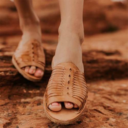 Fashion Vintage Woven Flat Slippers