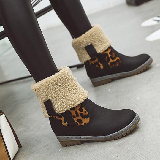 Flat Round Toe Date Outdoor Flat Boots
