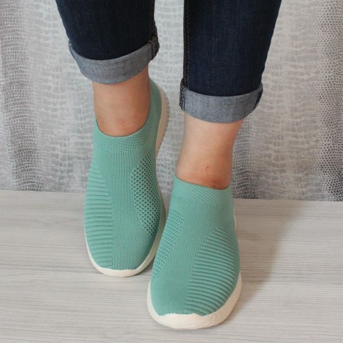 Breathable Fly-knit Slip On Sneakers