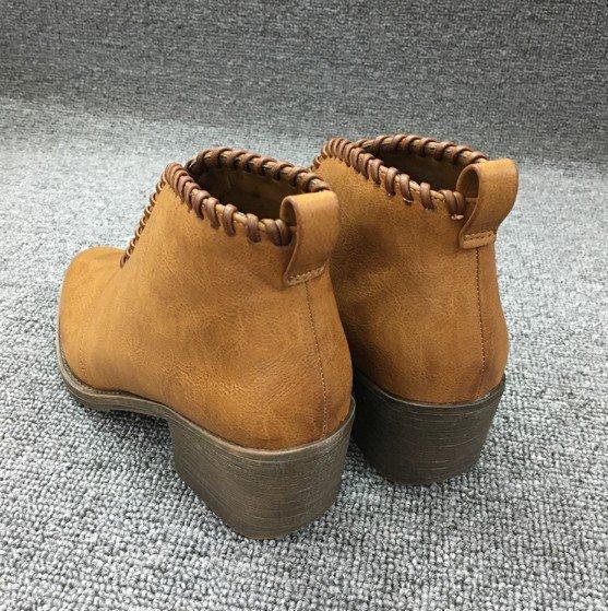 Women's Brown  Braided Edge Chunky Heel Boots