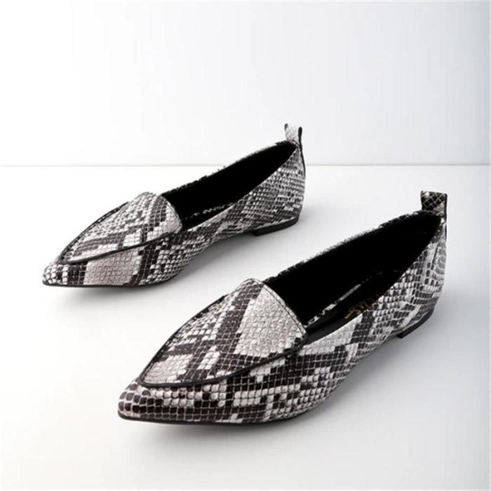 Simple And Versatile Pointed Flat Shoes