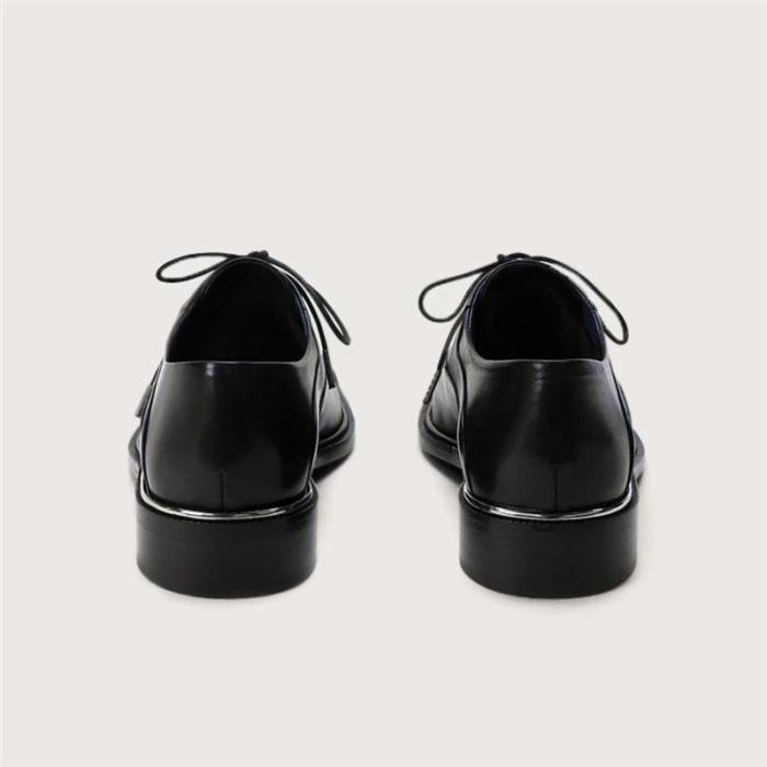 Spring comfortable low-heeled casual shoes