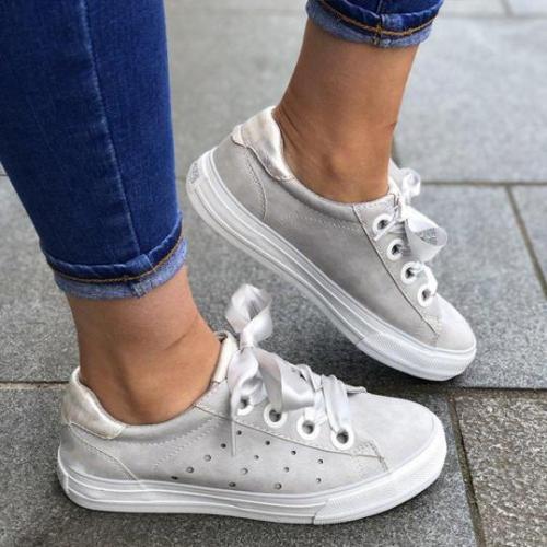 Plain Round Toe Date Travel Sneakers