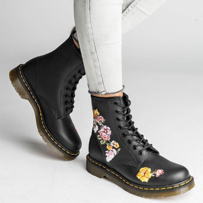 Classic embroidery floral low-heel lacing martin boots