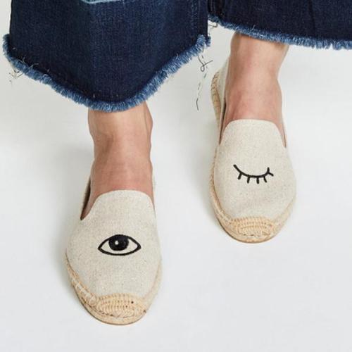 Women Canvas Flat Loafers Casual Comfort Eyes Shaped Embroidery Shoes