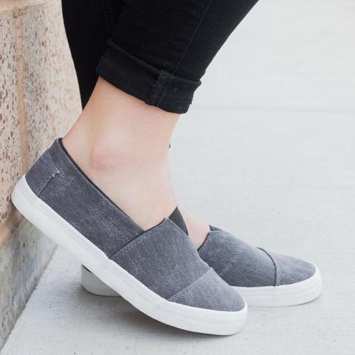 Women Fashion Non-slip Loafers Casual Slip-on Canvas Sneakers