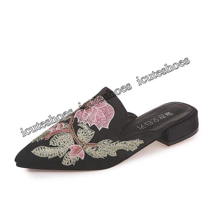 Fashionable new style comfortable pointed flat heel Embroidery Flower women's shoes