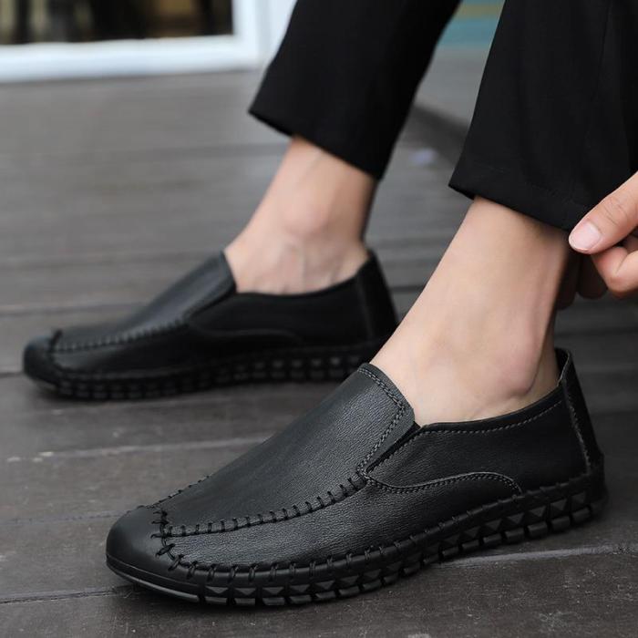 Man casual shoes Man shoes breathable lightweight offer day-long comfort Man Slip-on shoes