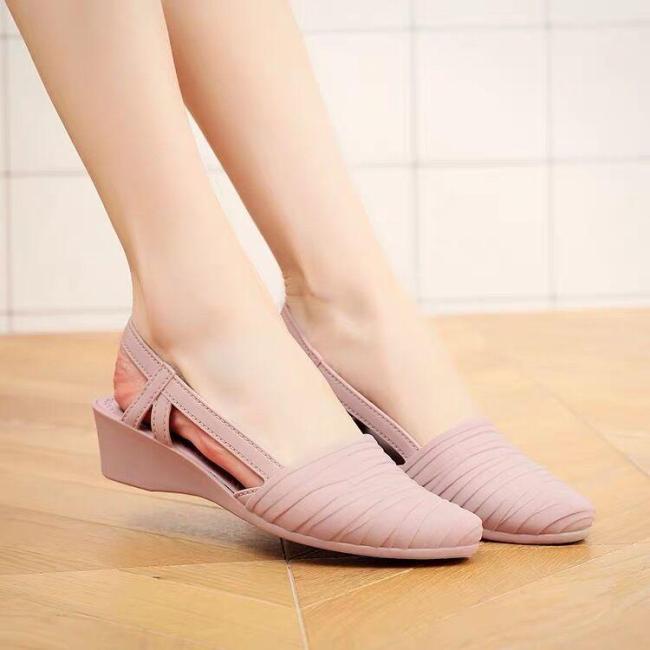 Women Sandals Women Pumps Pointed Toe Jelly Shoes Soft Sole Low Heel Sandals