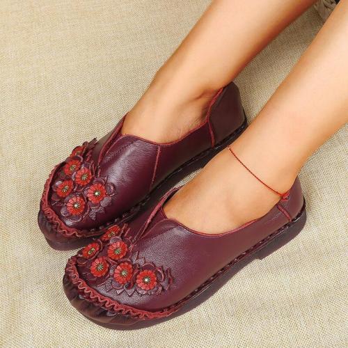 Women Comfortable Applique Slip On Flat Heel Loafers