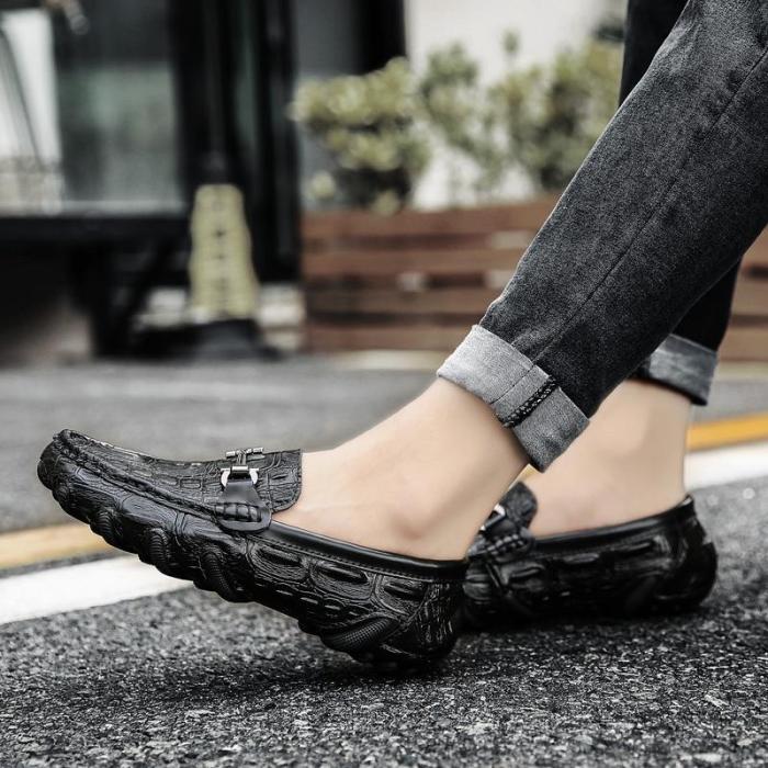 Genuine Leather Loafers Mens Luxury Slip on Casual Driving Shoes with Fur Warm Shoes Men Boat Shoes