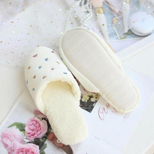 Lovely embroidered cotton slippers warm indoor floor board shoes warm shoes