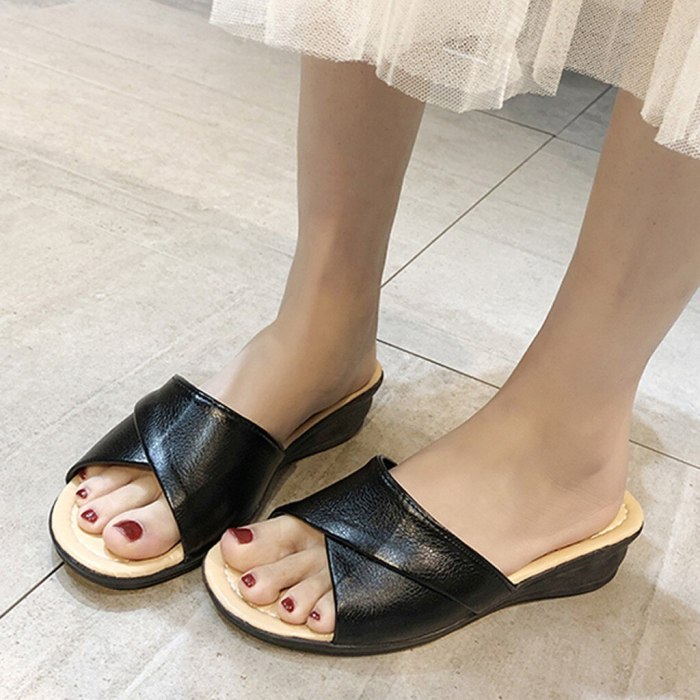 New Fashion Women Slip-On Wedges Open Toe Non-Slip Women Shoes
