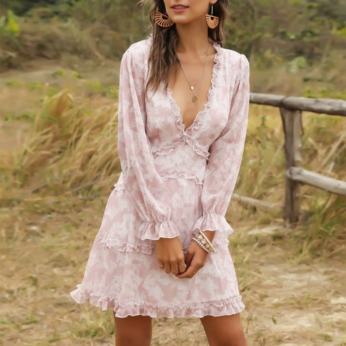 Sexy Boho Summer Beach Sundress V-Neck Lantern Sleeves Mini Dress Women