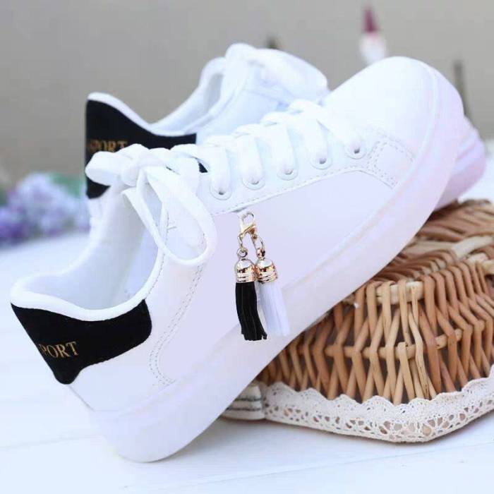 Mesh white shoes ladies fashion breathable shoes students Korean casual shoes sports shoes flat shoes womens shoes