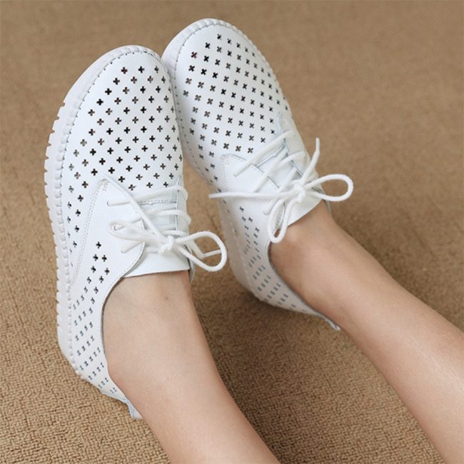 Summer Sandals Soft Soled Ladies Flat Shoes Lace up Hollow out Breathable Casual Female Walking Shoes New