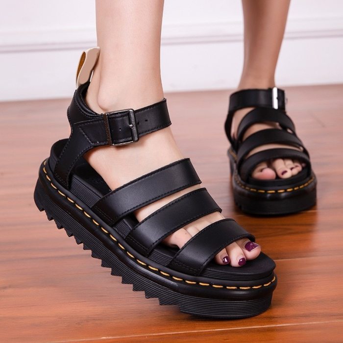 2021 Summer New Shoes Womens Sandals Students Flat Platform Shoes Women Soft Patent Leather Gladiator Sandals Female Beach Shoes
