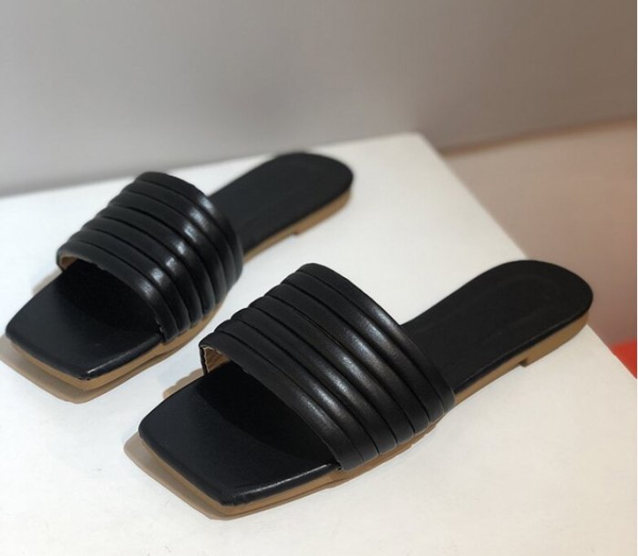 Breathable Slippers Summer Sandals Female Flats Shoes Beach Woman Wholesale New Fashion Shoes