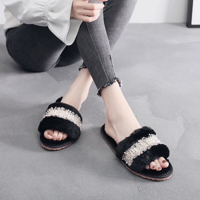Winter Women house Slippers Home Shoes 2020 Faux Fur Fashion Warm Shoes Woman Slip on Flats Slides  indoor slippers Size 35-40