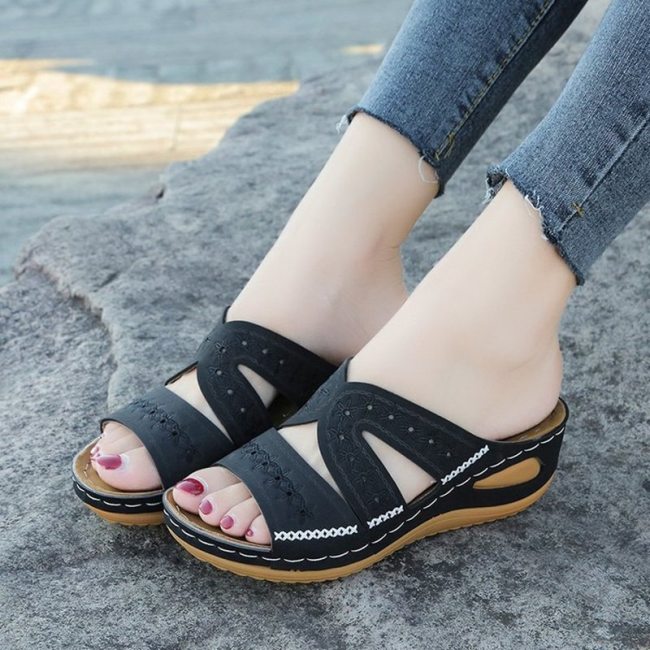 Sandals Women Slope with Thick Bottom Summer Sandals Casual PU Shoes European and American Large Size Open Toe Women's Slippers