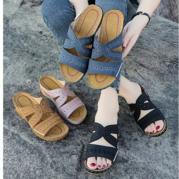 Sandals Women Slope with Thick Bottom Summer Sandals Casual PU Shoes European and American Large Size Open Toe Women's Slippers