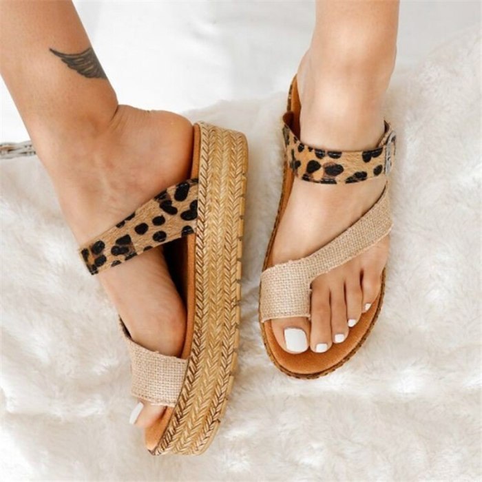 Leopard Print Women's Slippers Ladies Decoration Buckles Clip Toe Weave Bottom Casual Sandals Thick Soles Comfortable Beach Shoe